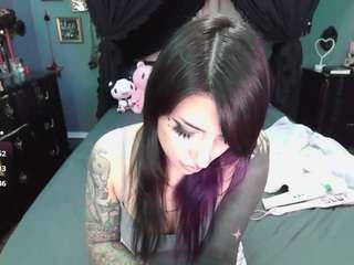 sallylynn — Camsoda recorded stream screenshot (10 Apr 2025)