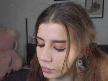 dolly-ll — Bongacams recorded stream image, 10.04.2025 13:30