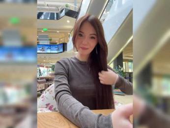 OlivkaVif — Bongacams recorded stream screenshot (05 Feb 2025)