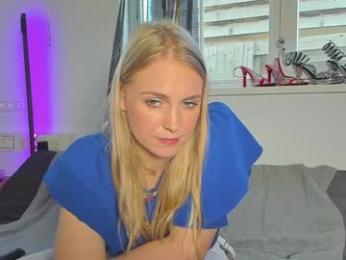 siswet19 — Chaturbate recorded stream screenshot (12 Apr 2025)