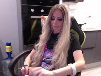 blondalina — Bongacams recorded stream image, 12.04.2025 19:10