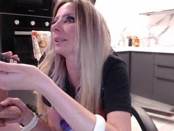 blondalina — Bongacams recorded stream image, 12.04.2025 19:10