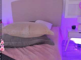 nathalyn-b — Camsoda recorded stream image, 13.04.2025 06:50