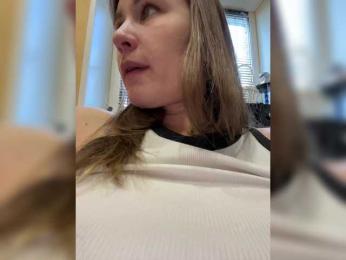 _Magic_ — Bongacams recorded stream image, 13.04.2025 09:20