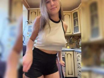 _Magic_ — Bongacams recorded stream image, 13.04.2025 09:20