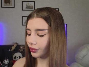 dolly-ll — Bongacams recorded stream image, 13.04.2025 13:30