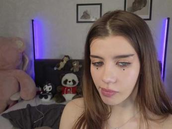 dolly-ll — Bongacams recorded stream image, 13.04.2025 13:30
