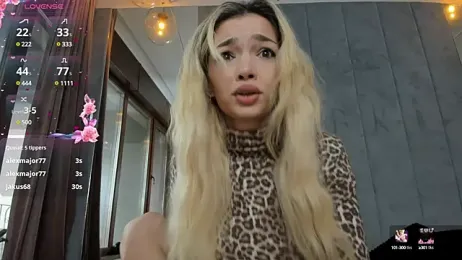 Sassy_Teen — Stripchat recorded stream image, 15.04.2025 07:30