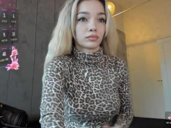 sassyt33n — Chaturbate recorded stream image, 15.04.2025 07:30