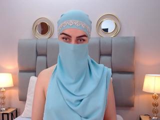 Aliah Manzur — Flirt4free recorded stream screenshot (15 Apr 2025)