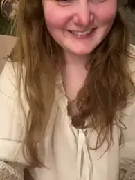 GingerSnap33 — Stripchat recorded stream image, 17.04.2025 02:30