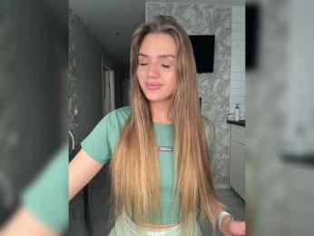 SweetyMia — Bongacams recorded stream screenshot (17 Apr 2025)