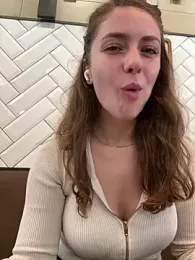 MariiD — Stripchat recorded stream image, 18.04.2025 05:40