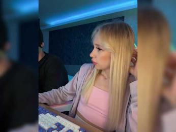 millemimi — Bongacams recorded stream screenshot (18 Apr 2025)