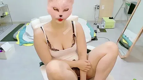 Kor_Cat — Stripchat recorded stream image, 19.04.2025 11:10