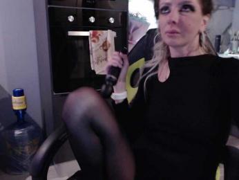 blondalina — Bongacams recorded stream image, 19.04.2025 23:50