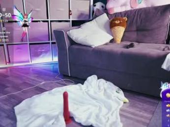 madnessalise — Chaturbate recorded stream screenshot (20 Apr 2025)