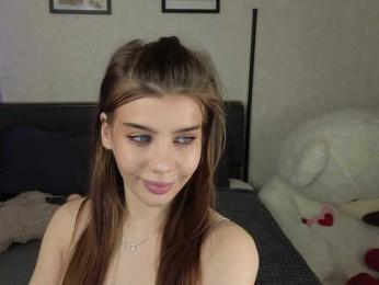 dolly-ll — Bongacams recorded stream image, 20.04.2025 13:20