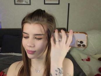 dolly-ll — Bongacams recorded stream image, 20.04.2025 13:20