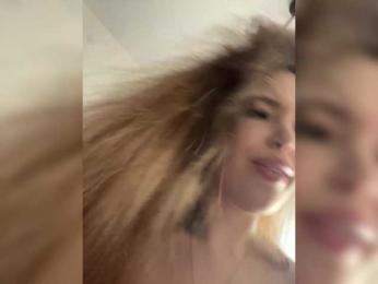 YourLadyyy — Bongacams recorded stream screenshot (21 Apr 2025)