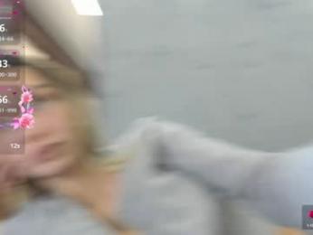 sassyt33n — Chaturbate recorded stream image, 21.04.2025 05:40