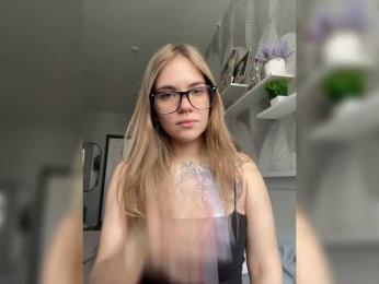 -Tiki-Riki- — Bongacams recorded stream image, 21.04.2025 09:20