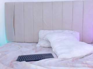 camilaadams — Camsoda recorded stream image, 21.04.2025 14:40
