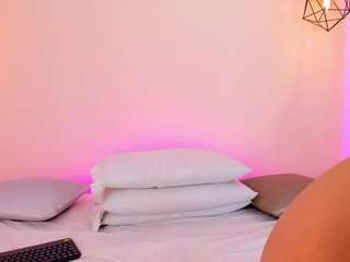 latinfussion — Camsoda recorded stream image, 21.04.2025 12:20