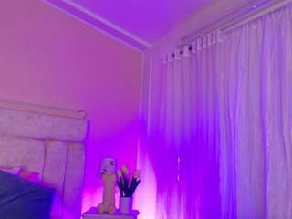 veronicamartin — Camsoda recorded stream image, 21.04.2025 20:10