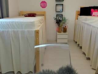 18perfecttits — Camsoda recorded stream image, 22.04.2025 12:40