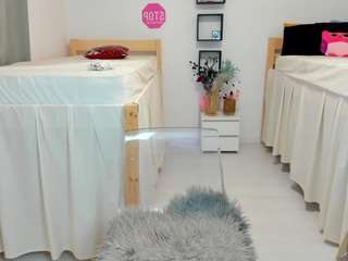 18perfecttits — Camsoda recorded stream image, 22.04.2025 12:40