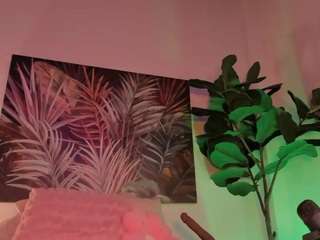 nicoleriveraa — Camsoda recorded stream image, 22.04.2025 12:30