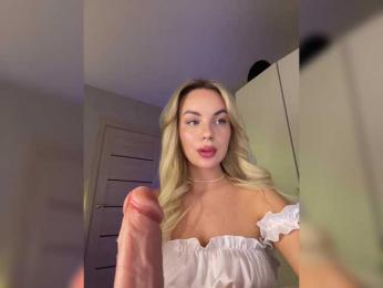 Mila-m — Bongacams recorded stream image, 22.04.2025 15:40