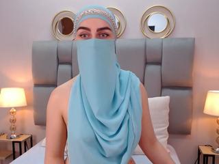 Aliah Manzur — Flirt4free recorded stream screenshot (22 Apr 2025)