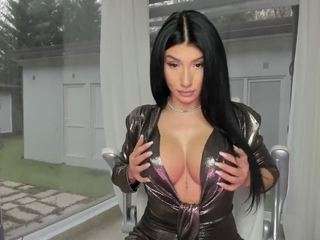 diamondt33n — Camsoda recorded stream image, 06.02.2025 07:00