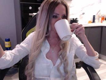 blondalina — Bongacams recorded stream image, 22.04.2025 20:50