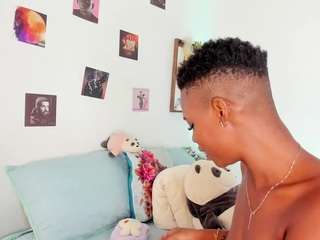 irisallen — Camsoda recorded stream screenshot (06 Feb 2025)