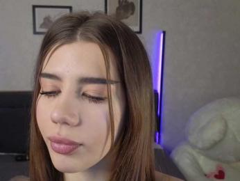 dolly-ll — Bongacams recorded stream image, 23.04.2025 13:20