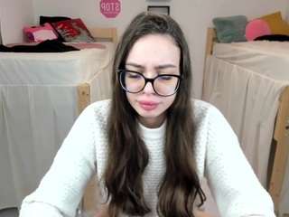 18perfecttits — Camsoda recorded stream image, 06.02.2025 12:00