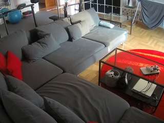 voyeurcam-julmodels-living-3 — Camsoda recorded stream image, 05.02.2025 12:50