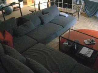 voyeurcam-julmodels-living-3 — Camsoda recorded stream image, 05.02.2025 12:50