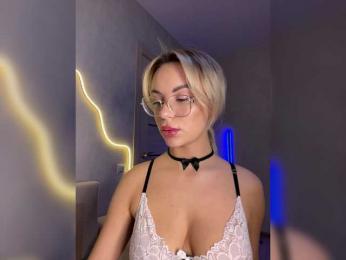 Mila-m — Bongacams recorded stream image, 24.04.2025 19:00