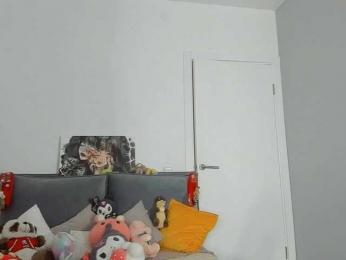 dolly-ll — Bongacams recorded stream image, 06.02.2025 13:20
