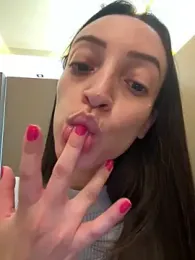 BelleLouiseVp — Stripchat recorded stream image, 25.04.2025 12:50