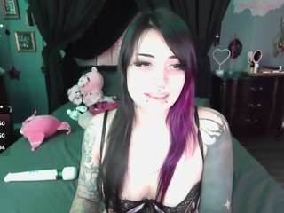 sallylynn — Camsoda recorded stream screenshot (26 Apr 2025)