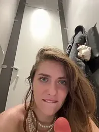 MariiD — Stripchat recorded stream image, 26.04.2025 07:10