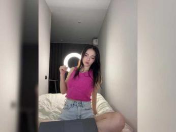 OlivkaVif — Bongacams recorded stream image, 26.04.2025 17:30