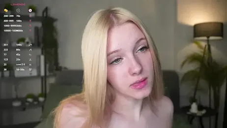 EdlaHewell — Stripchat recorded stream screenshot (27 Apr 2025)