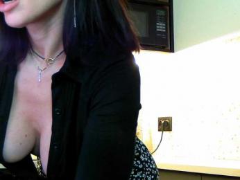 Mashulya29 — Bongacams recorded stream image, 27.04.2025 07:00