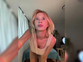 Sunlovv — Bongacams recorded stream image, 28.04.2025 06:20